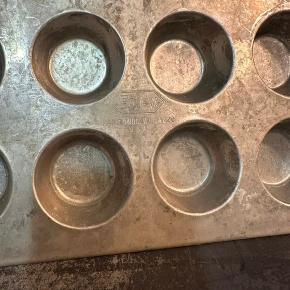 Foley Muffin Tin Set of 2 Vintage Aluminum 12 Cup Baking Pans Manitowoc WI USA